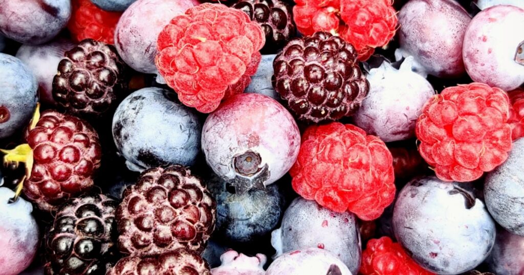 ニキビを改善する食べ物10選｜皮脂・炎症・腸内環境から根本ケア